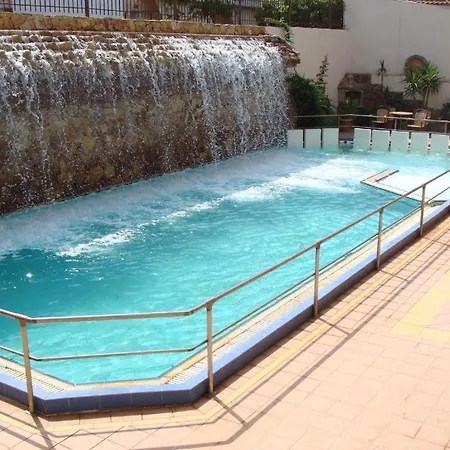 Hotel Kapolos 2*
